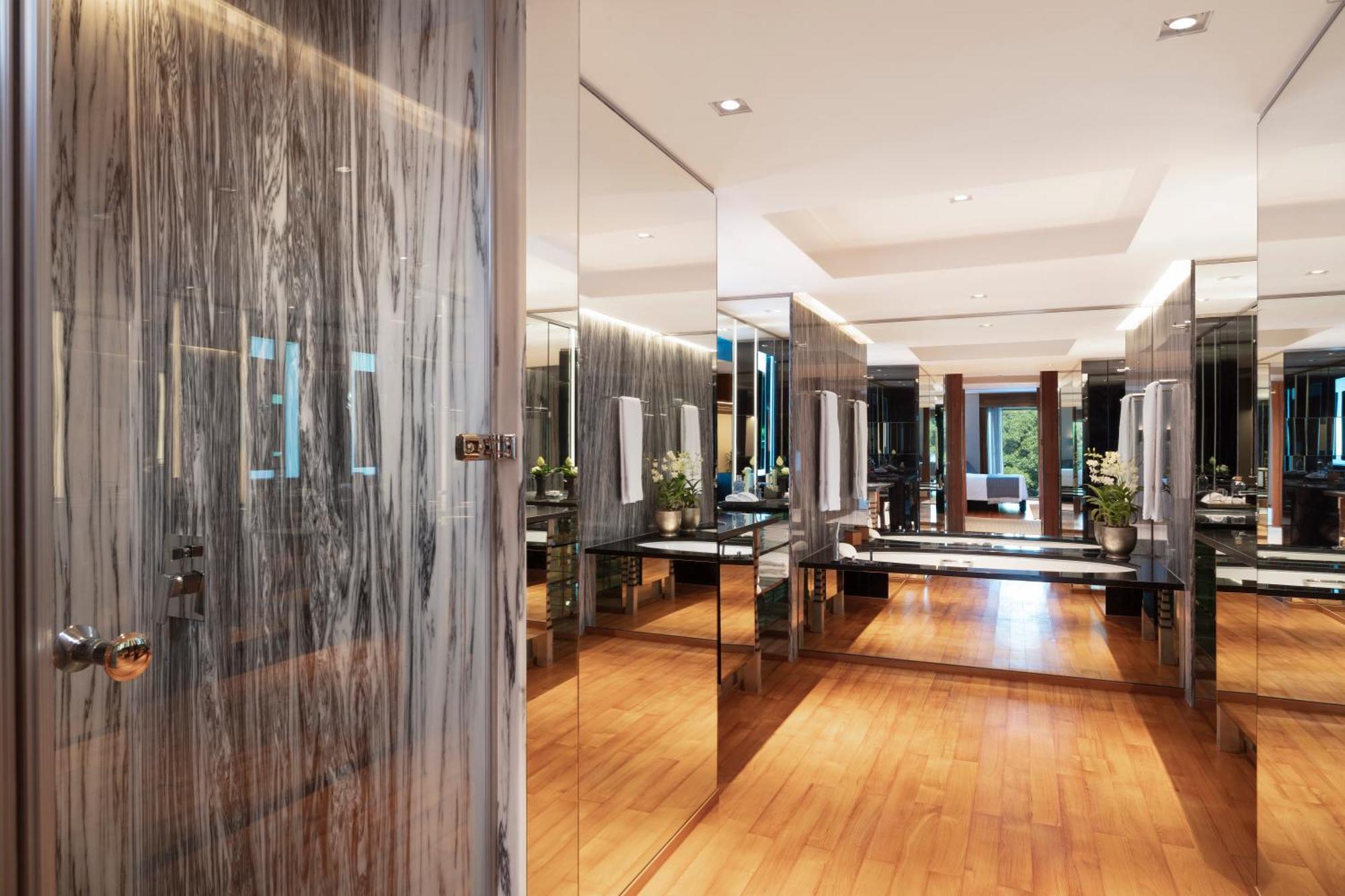 The Sukhothai Bangkok Pokoj fotografie The interior of the club